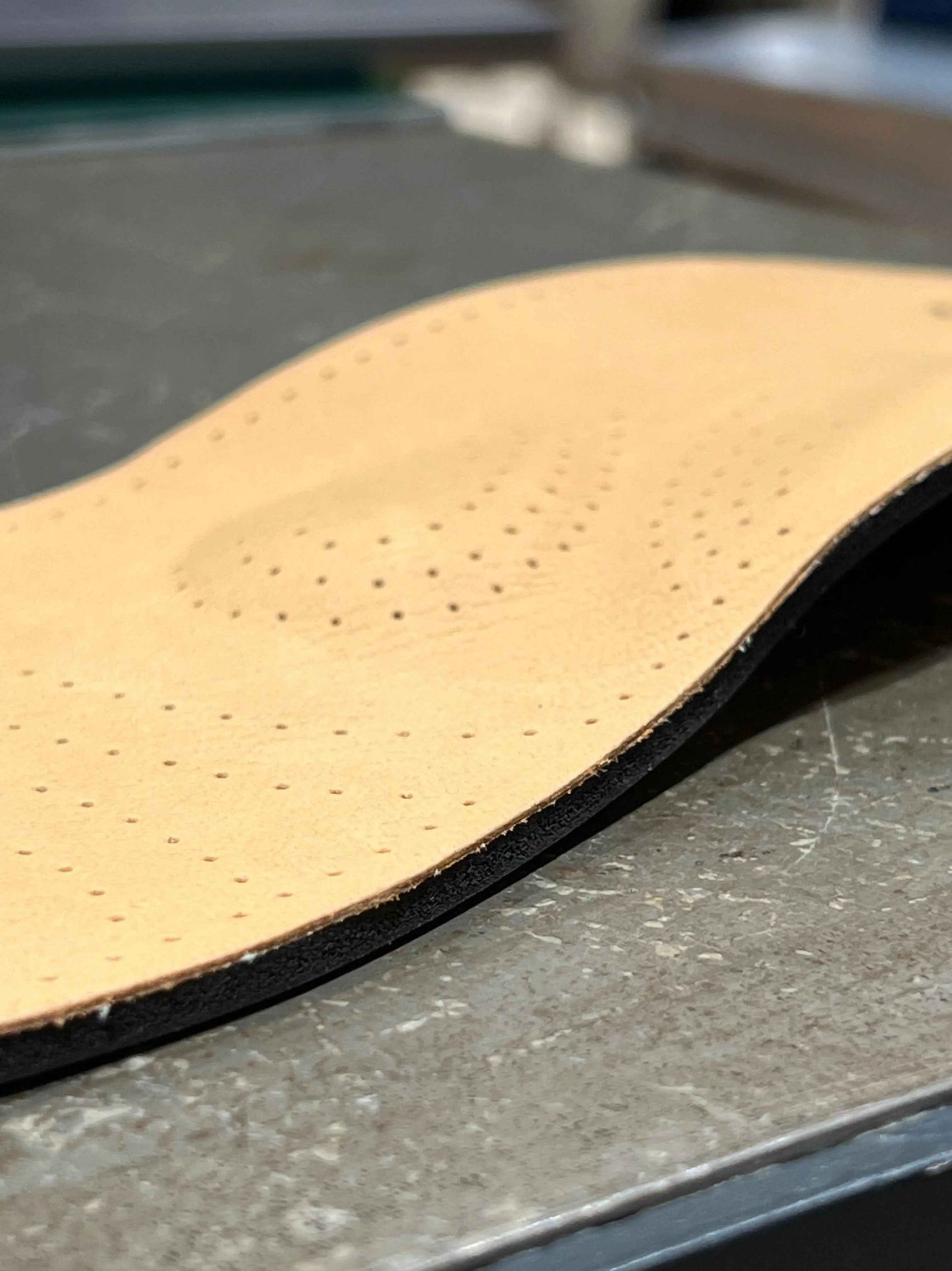 コロニル、レザーインソール