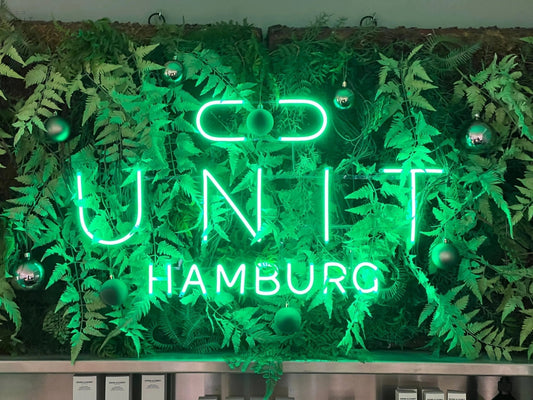Warum sollte ich bei unithamburg.de bestellen? - UNIT Hamburg