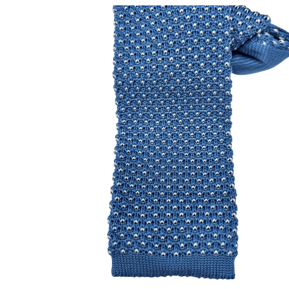 Ascot, Seidenstrickkrawatte, himmelblau mit weißen Punkten - UNIT Hamburg