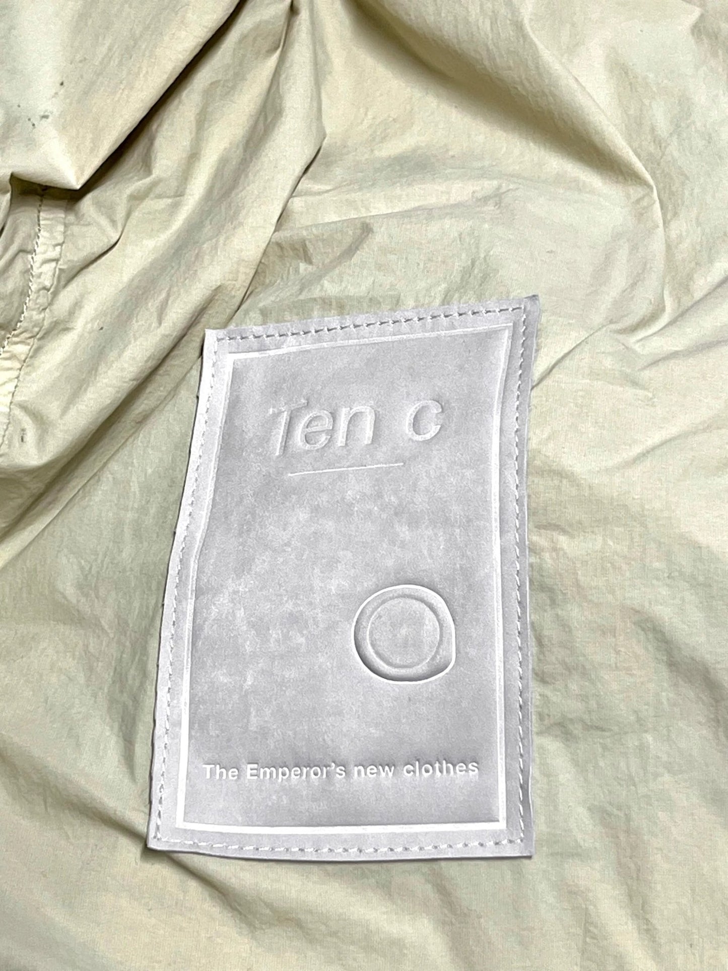 Ten C, Kapuzenjacke, light Nylon Tactel, bianco garza - UNIT Hamburg